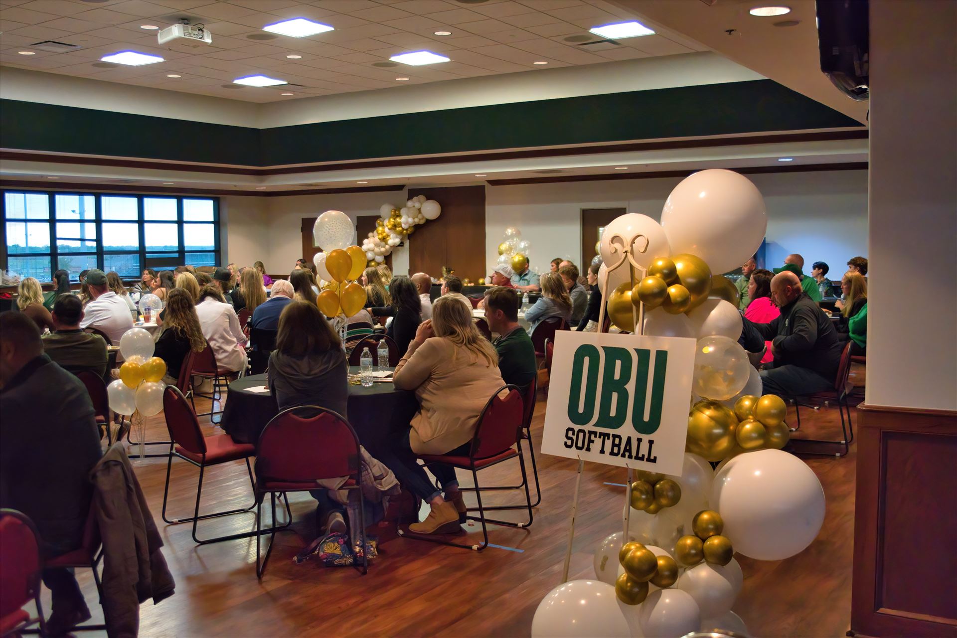 OBU_2024_Senior_Banquet__24.jpg -  by 405Exposure